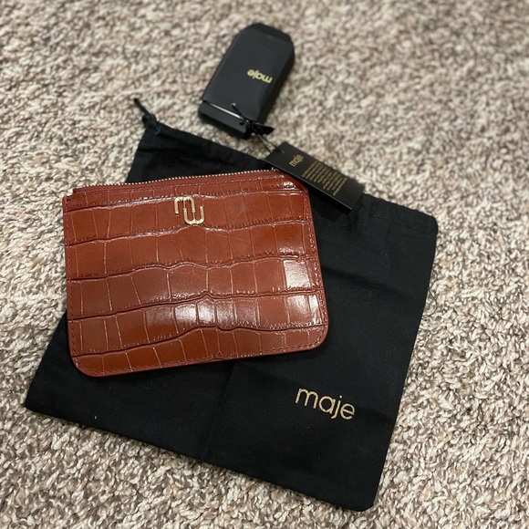 Maje Zip-up embossed leather pouch Cognac - Picture 5 of 10